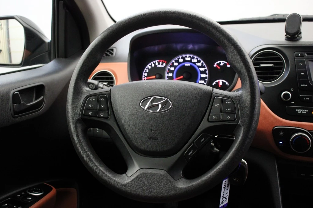 Hoofdafbeelding Hyundai i10
