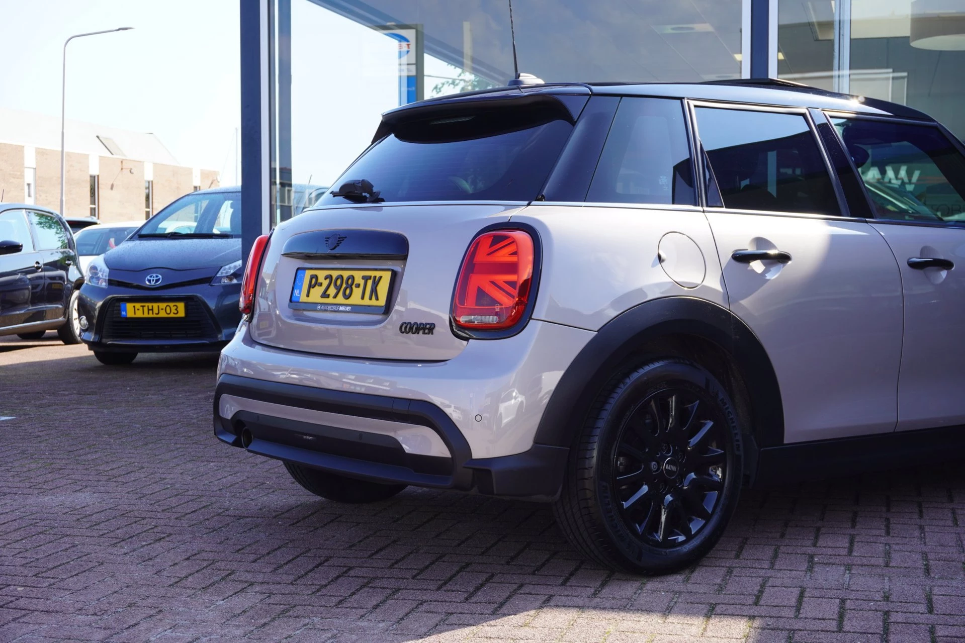 Hoofdafbeelding MINI 5-deurs
