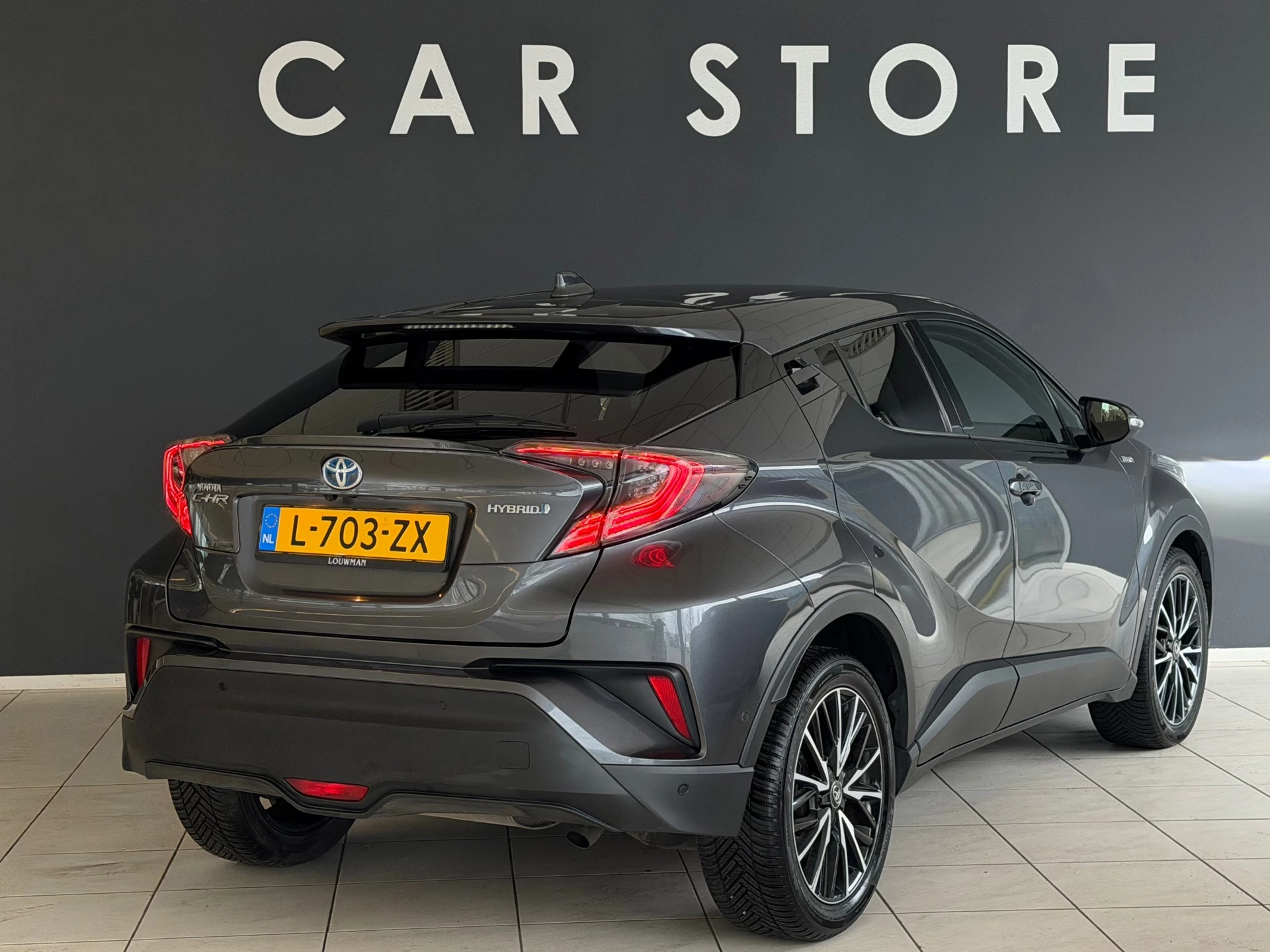 Hoofdafbeelding Toyota C-HR