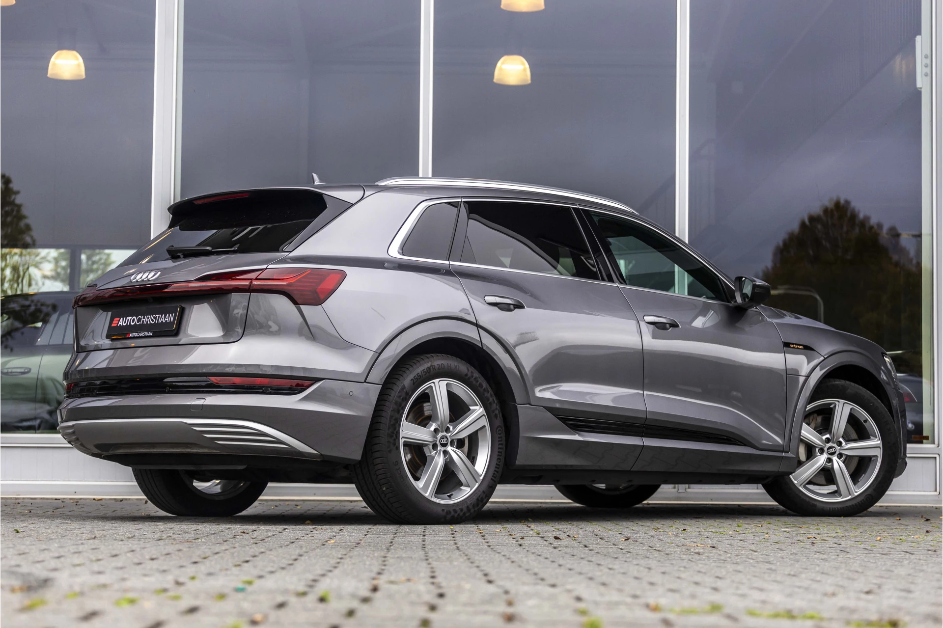 Hoofdafbeelding Audi e-tron