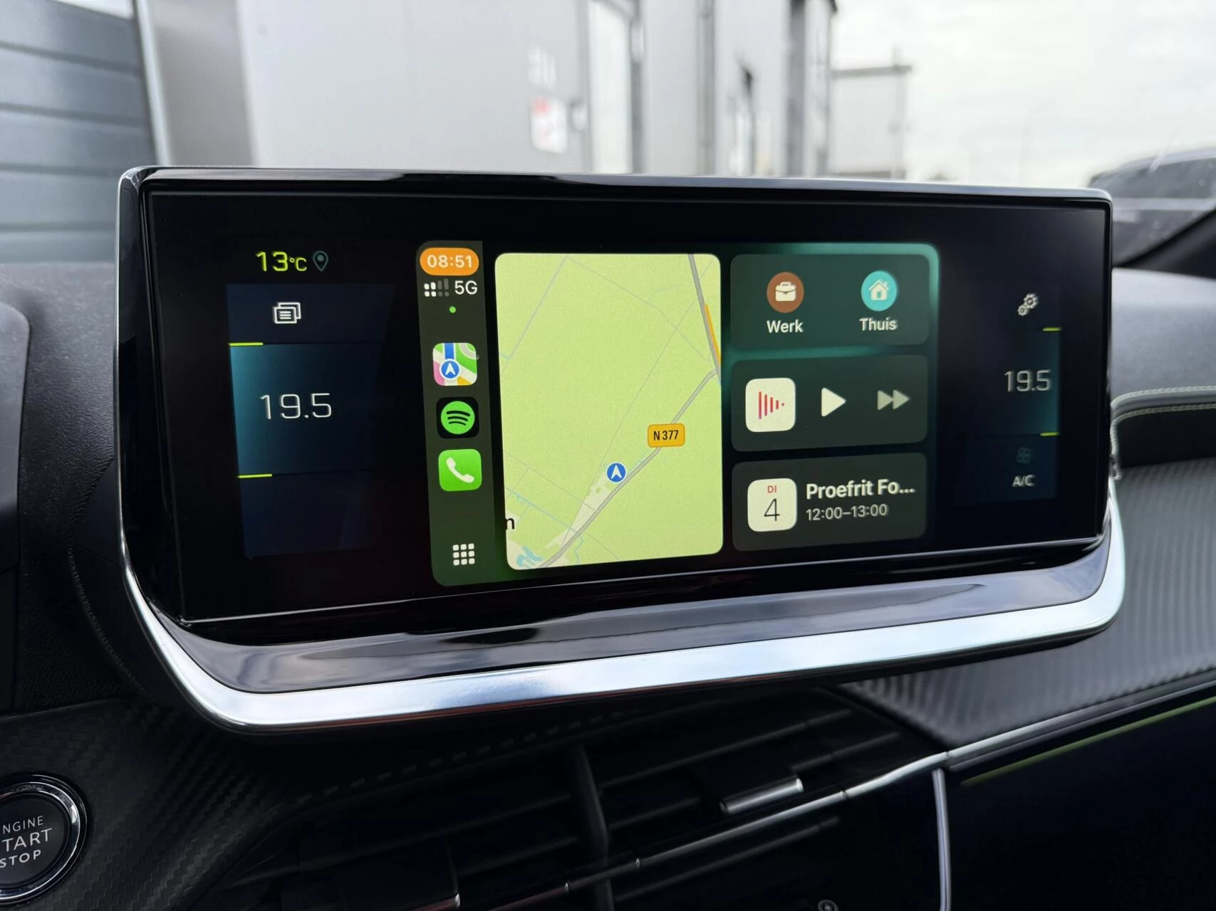 Hoofdafbeelding Peugeot e-208