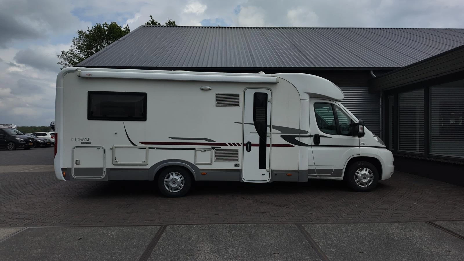 Hoofdafbeelding Adria CORAL S 670 SLL