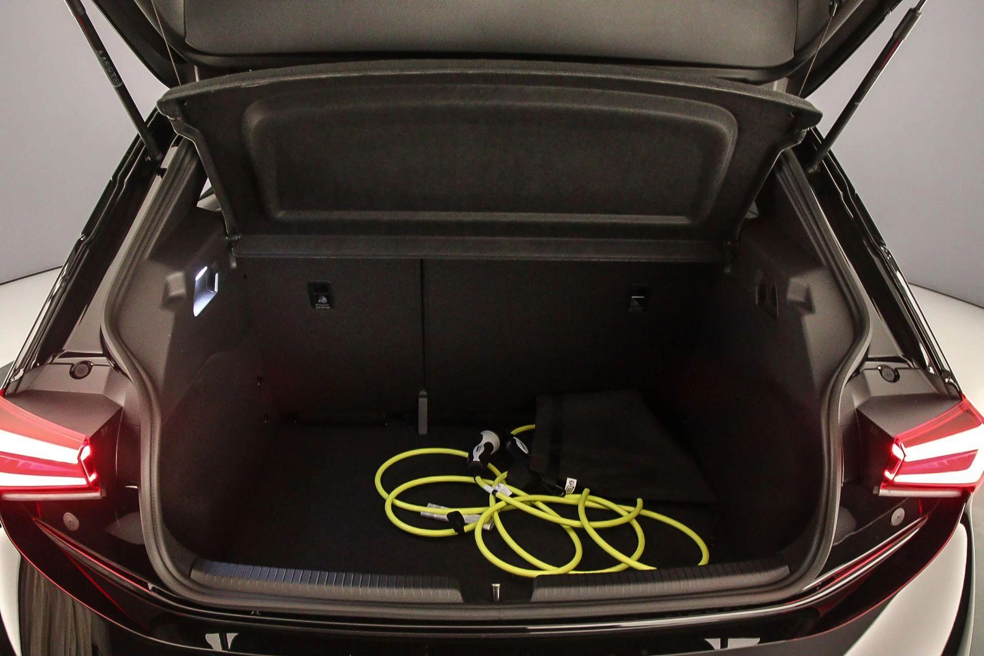 Hoofdafbeelding CUPRA Born