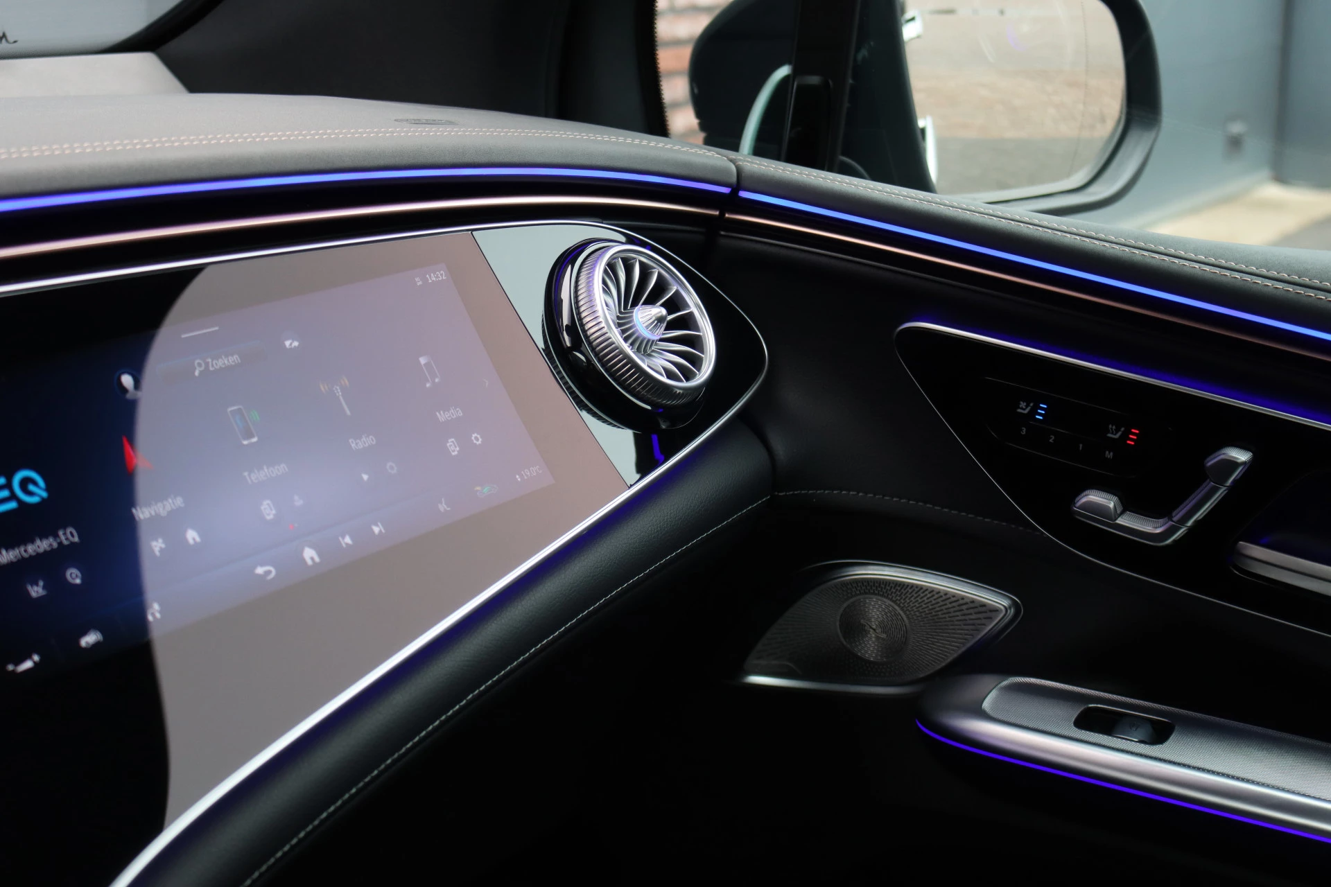 Hoofdafbeelding Mercedes-Benz EQE