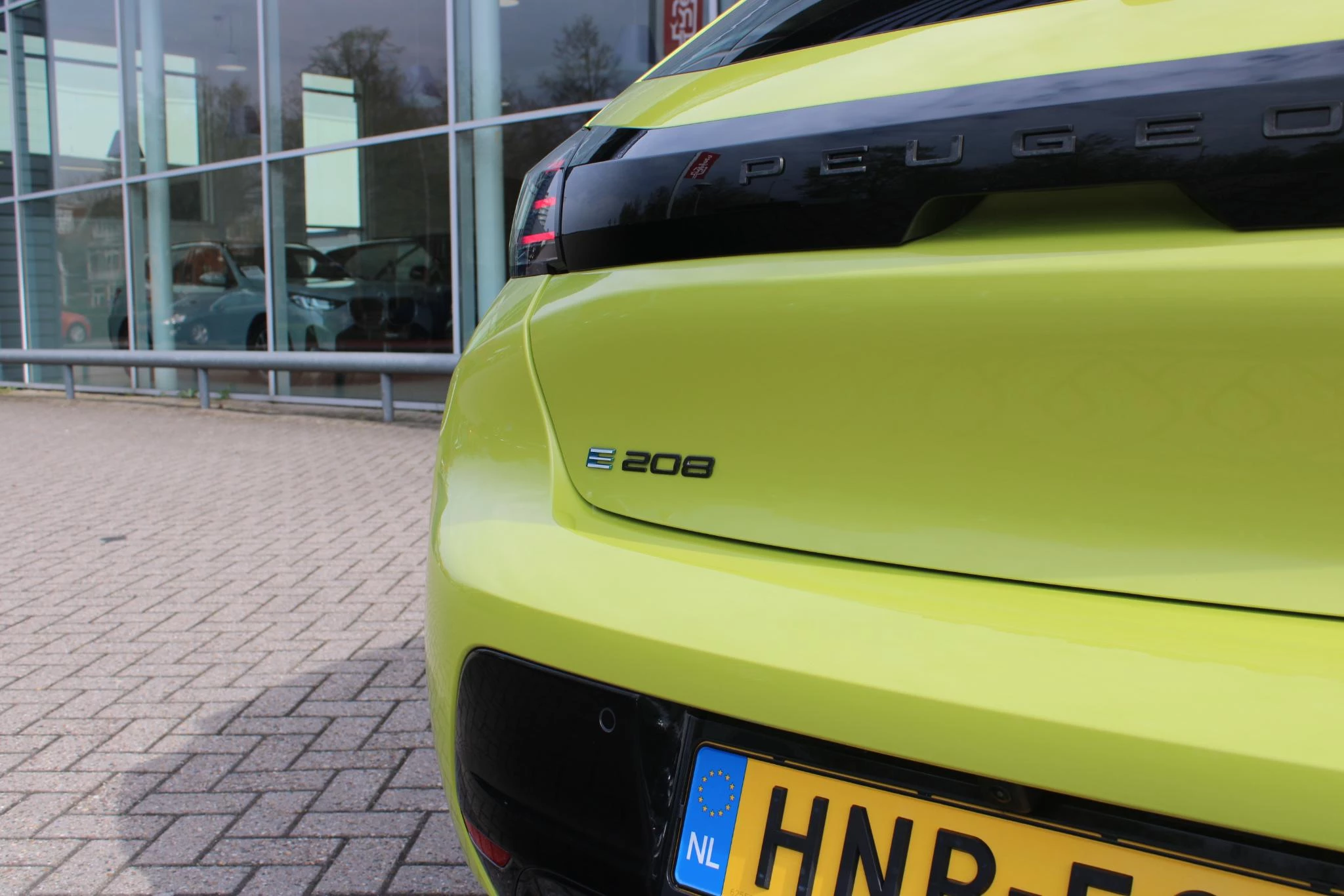 Hoofdafbeelding Peugeot e-208