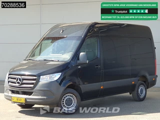 Hoofdafbeelding Mercedes-Benz Sprinter Mercedes Sprinter 317 CDI Automaat L2H2 3500KG Trekhaak Airco Camera MBUX CarPlay Euro6 L2 12m3 Airco Trekhaak