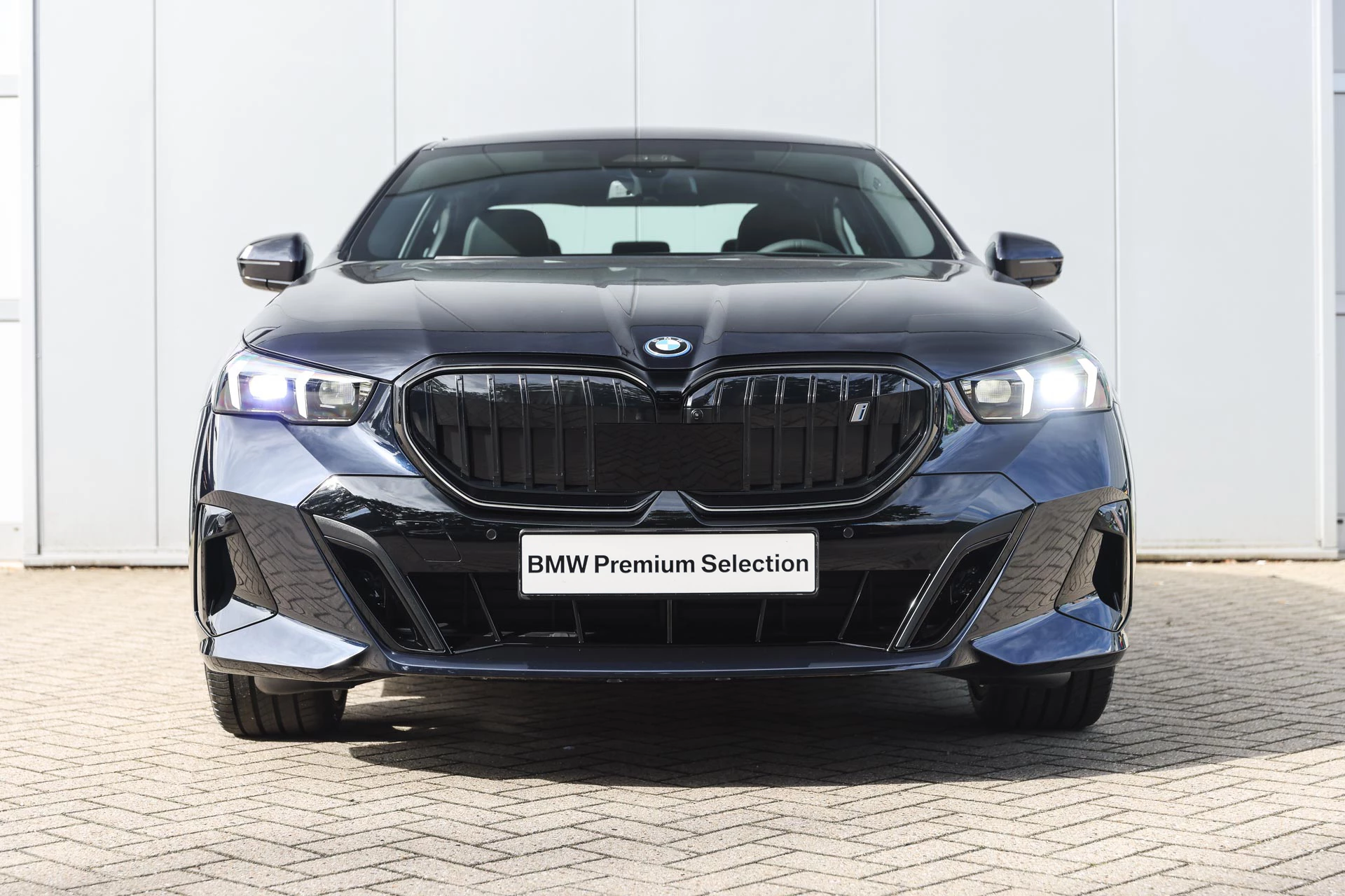 Hoofdafbeelding BMW i5