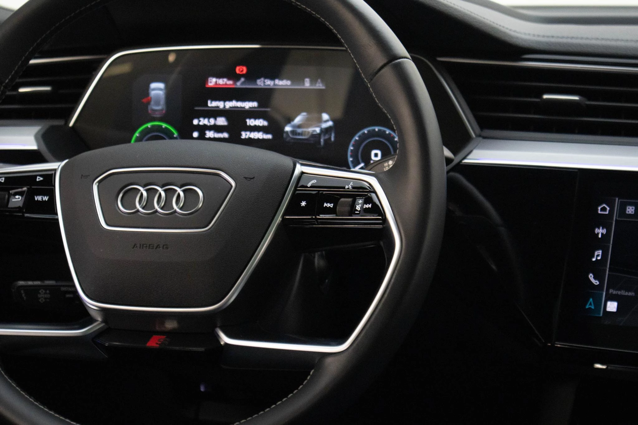 Hoofdafbeelding Audi e-tron