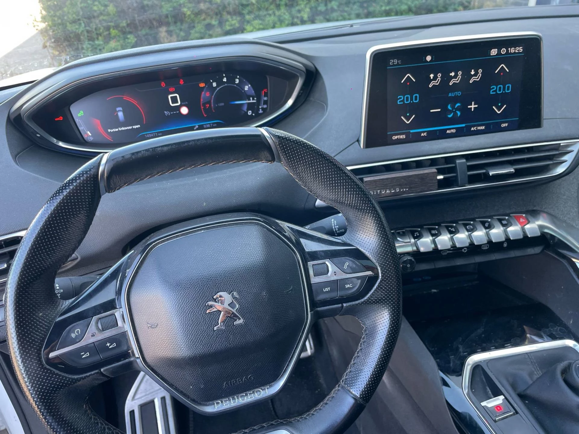 Hoofdafbeelding Peugeot 5008