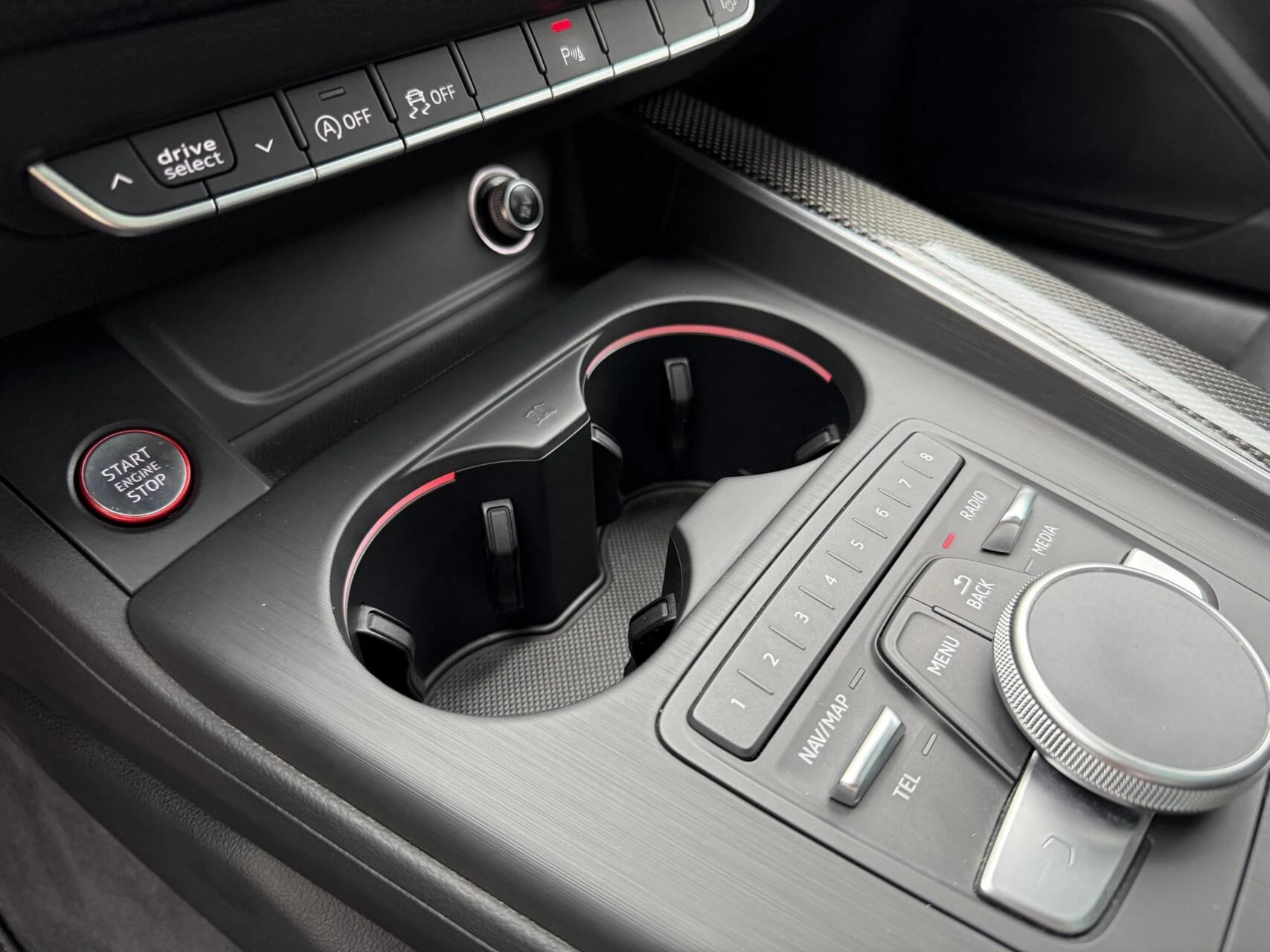 Hoofdafbeelding Audi S4