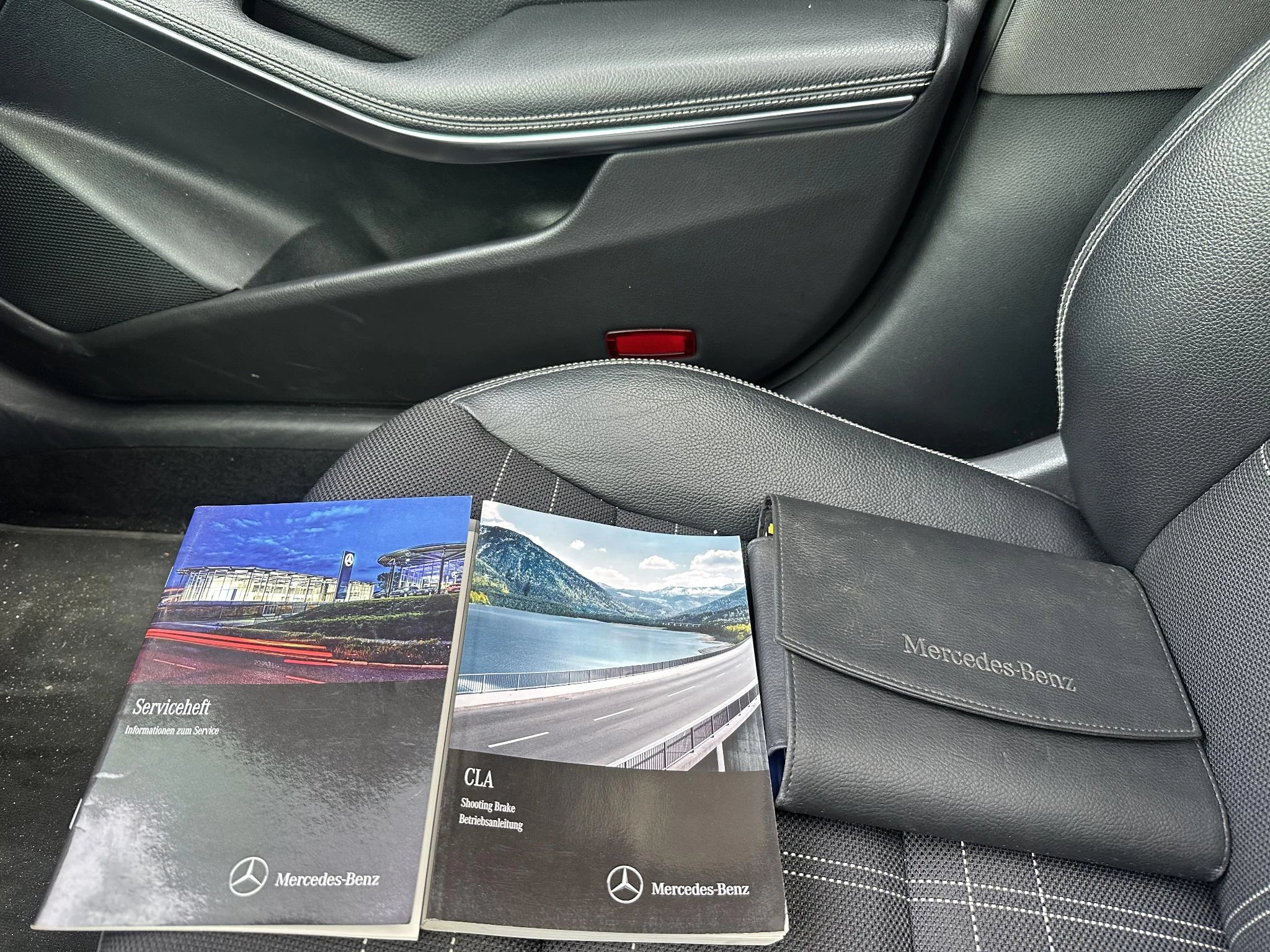 Hoofdafbeelding Mercedes-Benz CLA