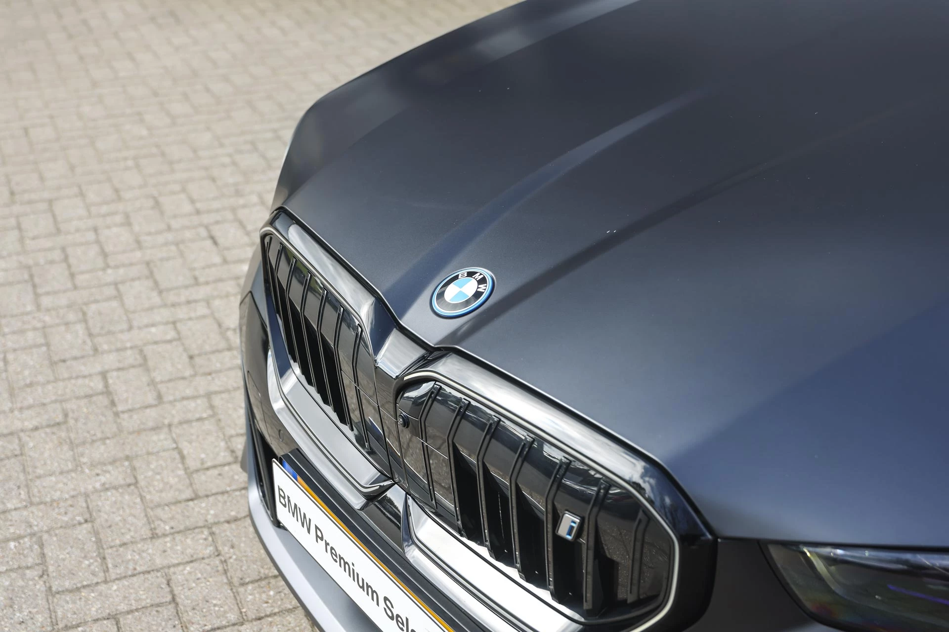 Hoofdafbeelding BMW i5
