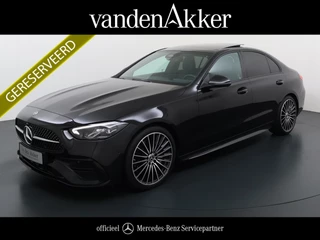 Mercedes-Benz C-Klasse 200 AMG // Panoramadak // Trekhaak // Carplay // Camera // Nightpakket // Alarm // 19 inch // Sfeerverlichting