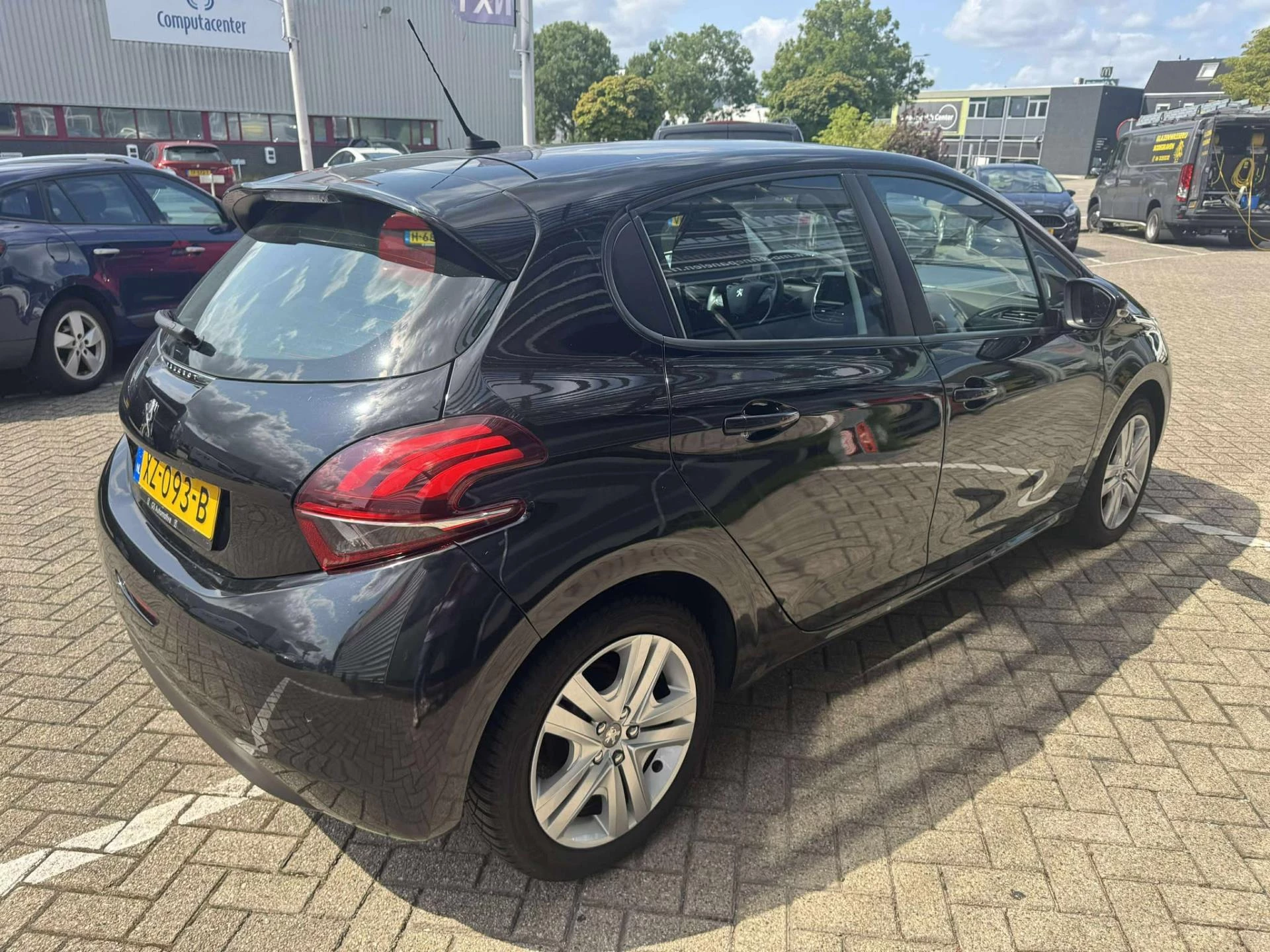 Hoofdafbeelding Peugeot 208