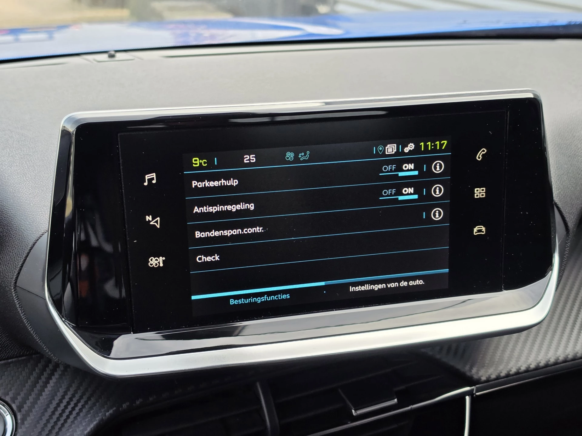 Hoofdafbeelding Peugeot e-2008