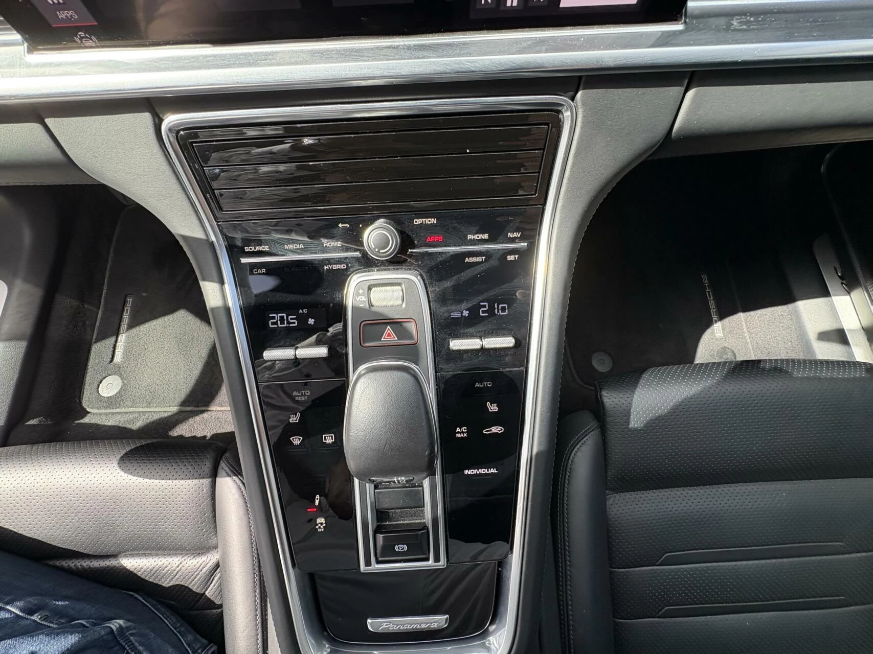 Hoofdafbeelding Porsche Panamera