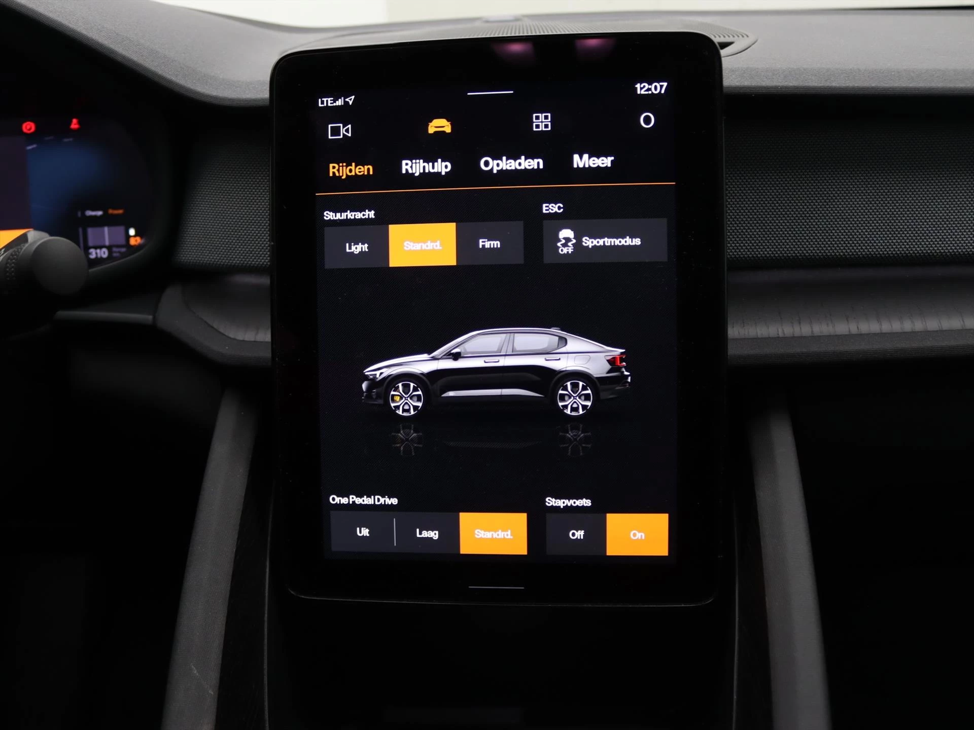 Hoofdafbeelding Polestar 2