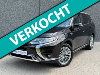 Mitsubishi Outlander 2.4 PHEV Pure S-AWC 4WD | Carplay | Trekhaak | Cruise control | Camera | Keyless | DAB | Climate control |