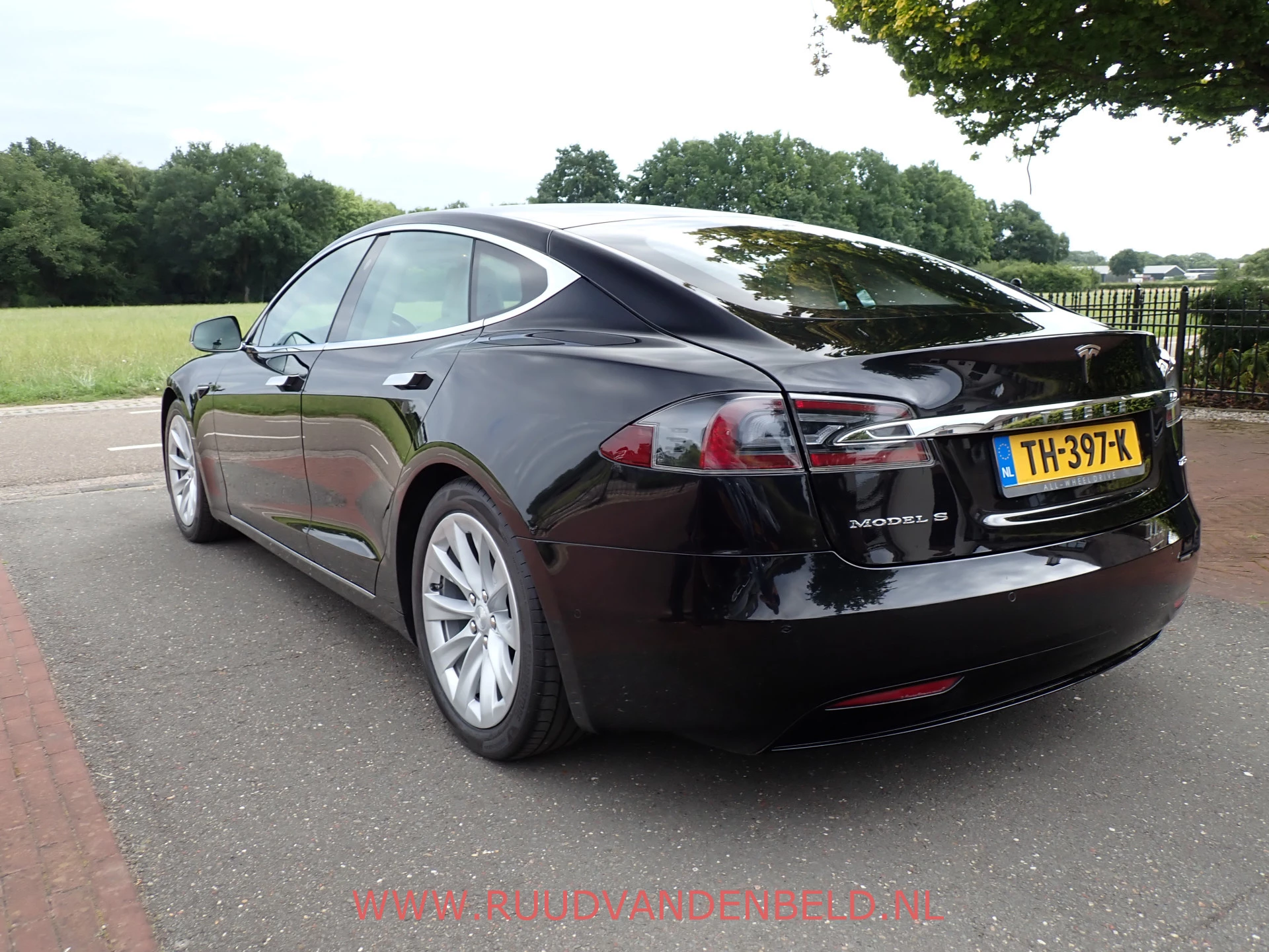 Hoofdafbeelding Tesla Model S