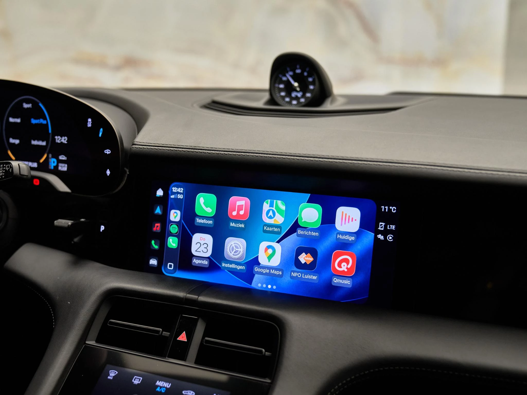 Hoofdafbeelding Porsche Taycan