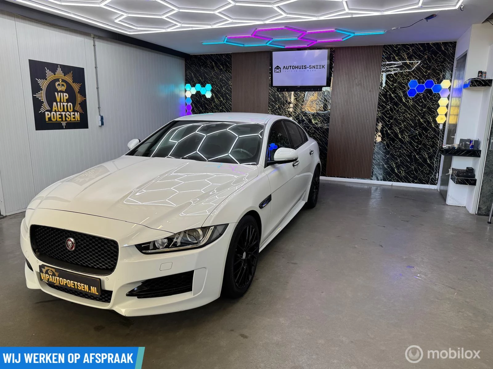 Hoofdafbeelding Jaguar XE