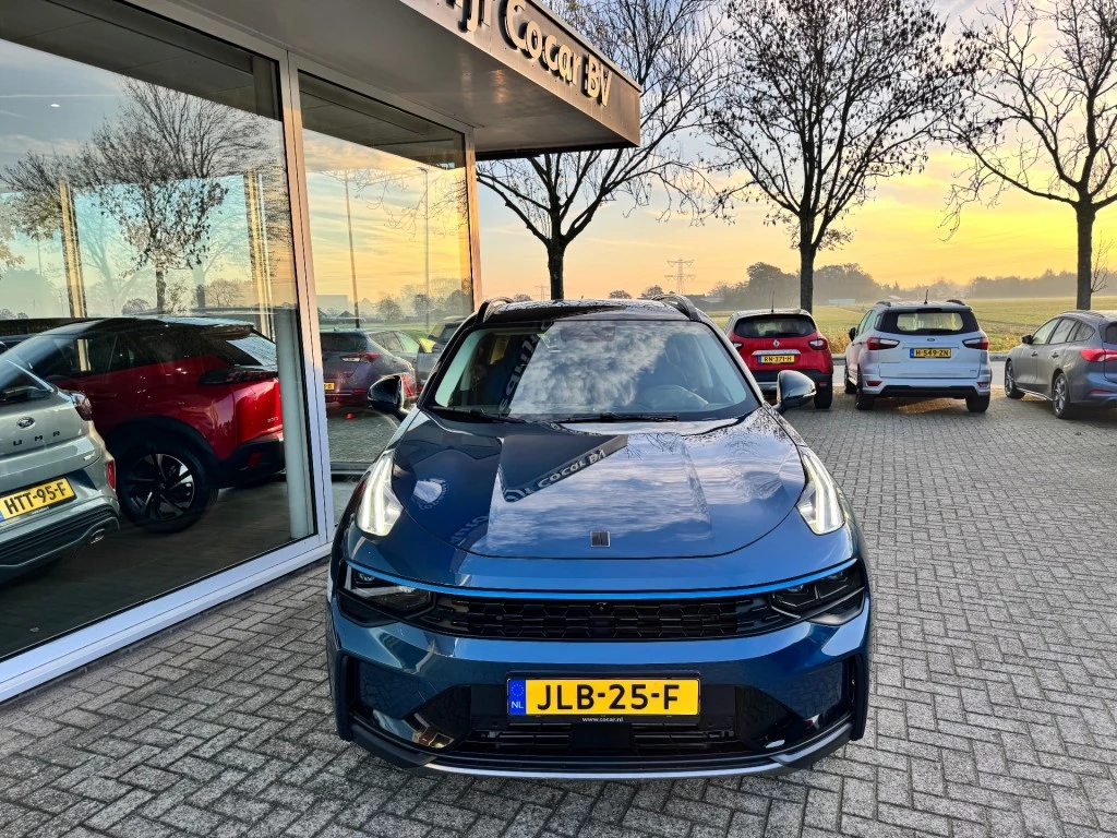 Hoofdafbeelding Lynk & Co 01