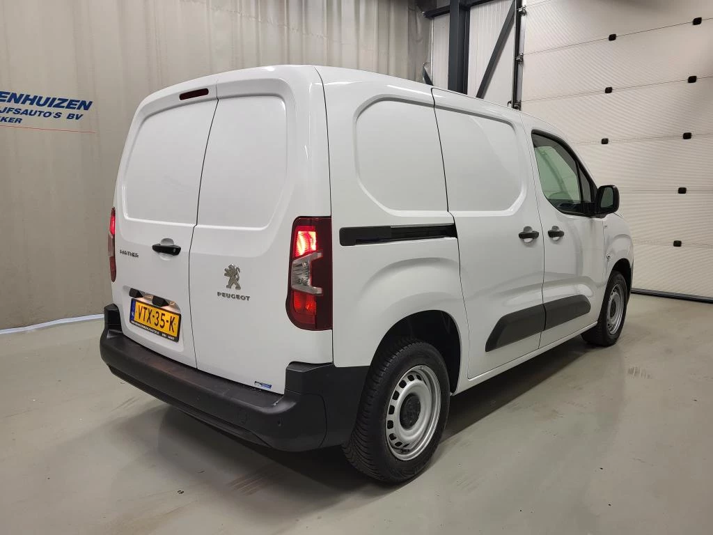 Hoofdafbeelding Peugeot Partner
