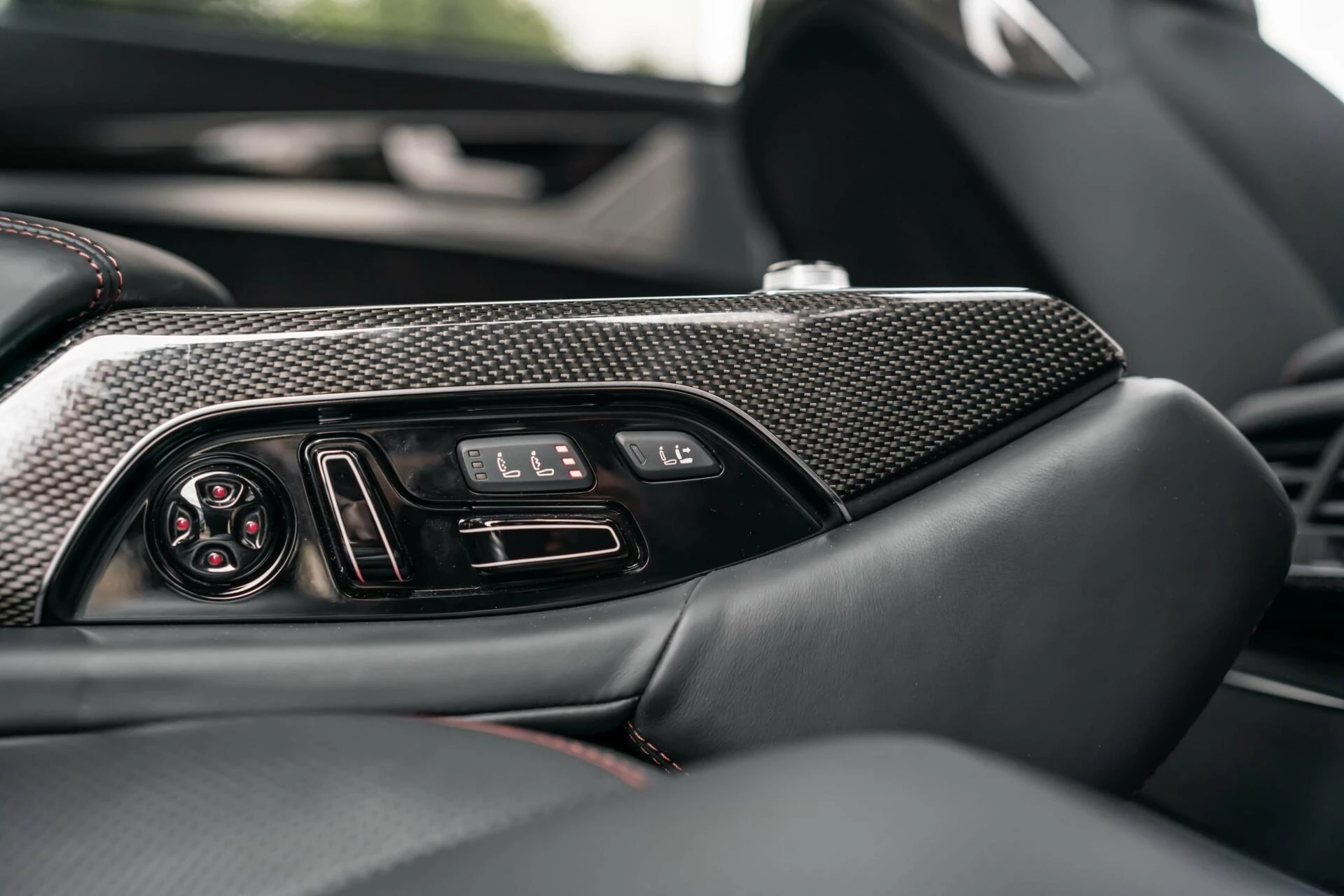 Hoofdafbeelding Audi S8