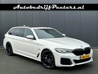 BMW 5 Serie Touring 530e xDrive M Sport 1e eig. P-dak LED Live Cockpit Sfeerlicht