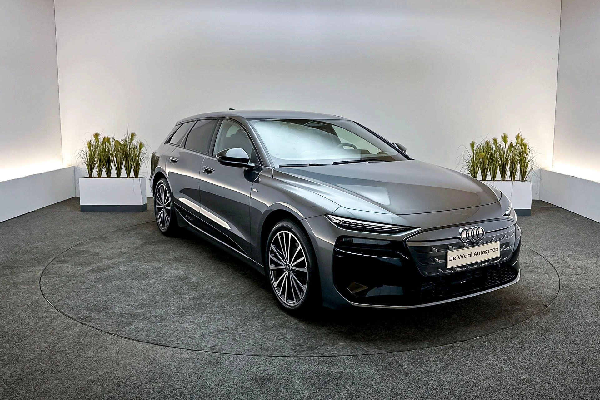 Hoofdafbeelding Audi A6 Avant e-tron