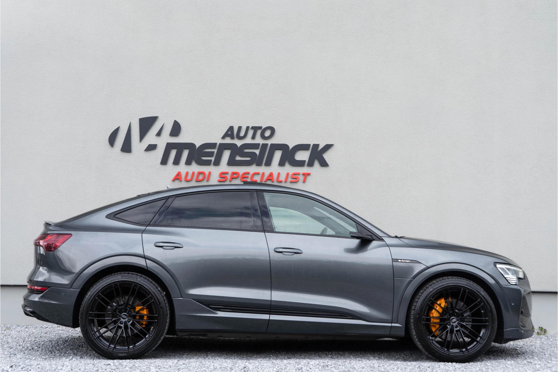 Hoofdafbeelding Audi e-tron