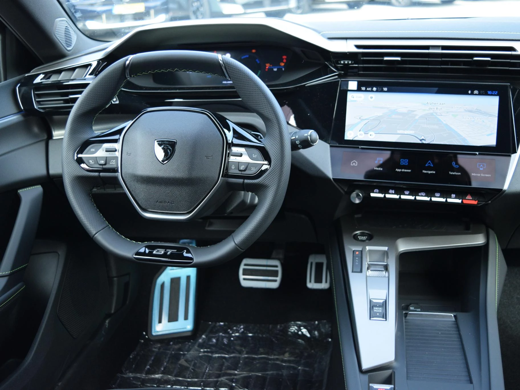 Hoofdafbeelding Peugeot e-308