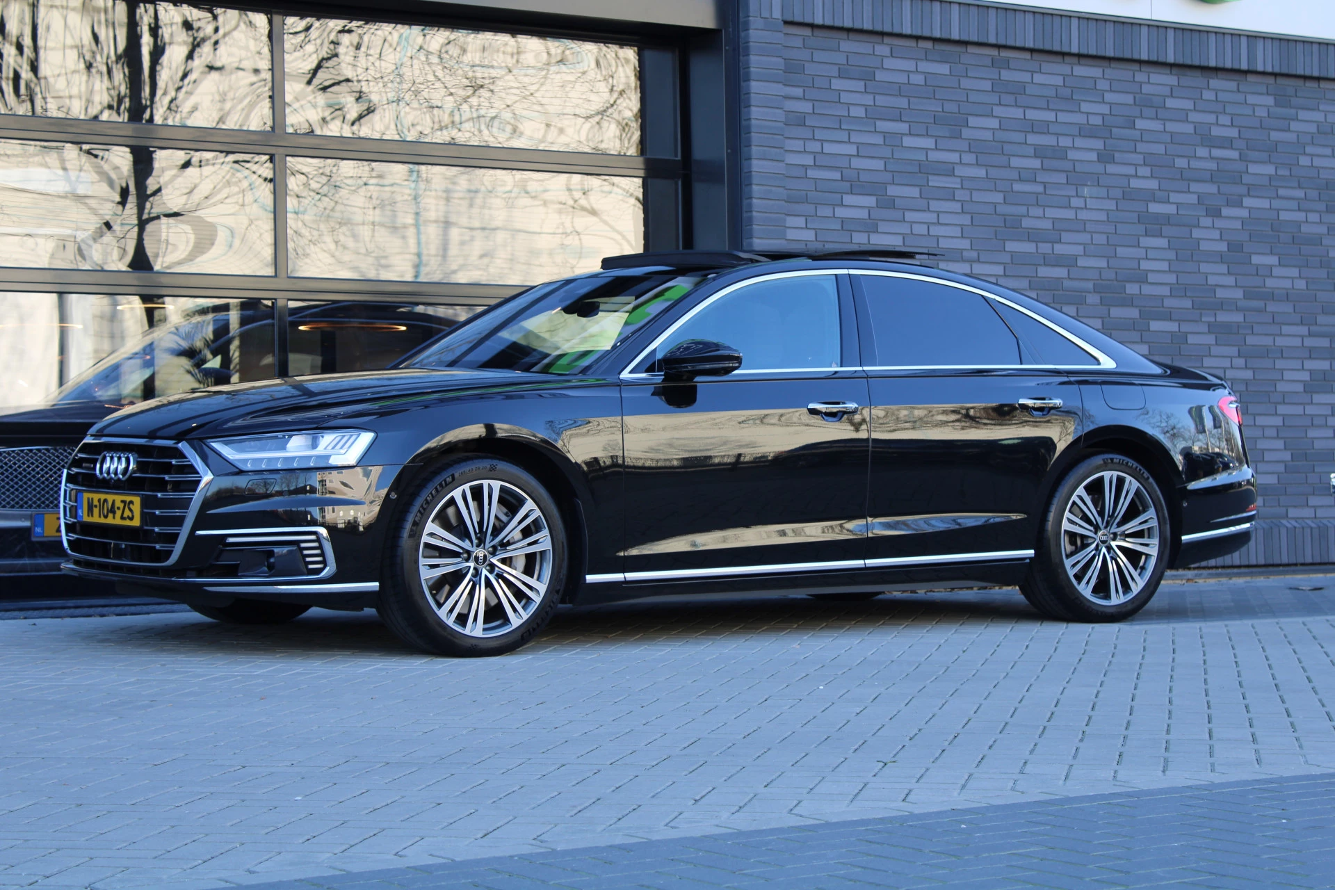 Hoofdafbeelding Audi A8