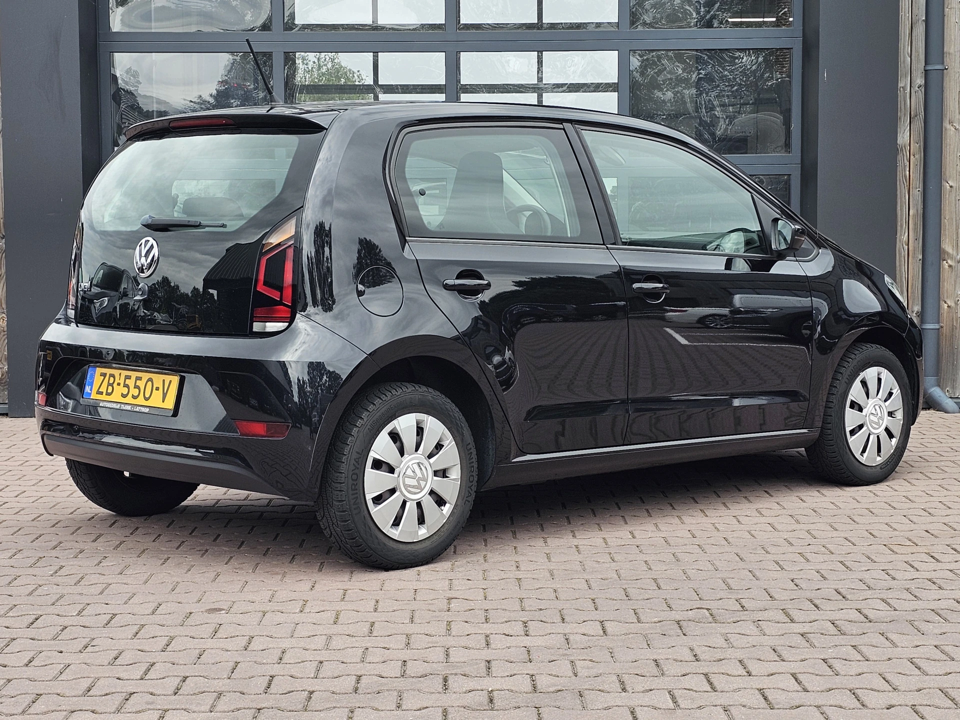 Volkswagen up!