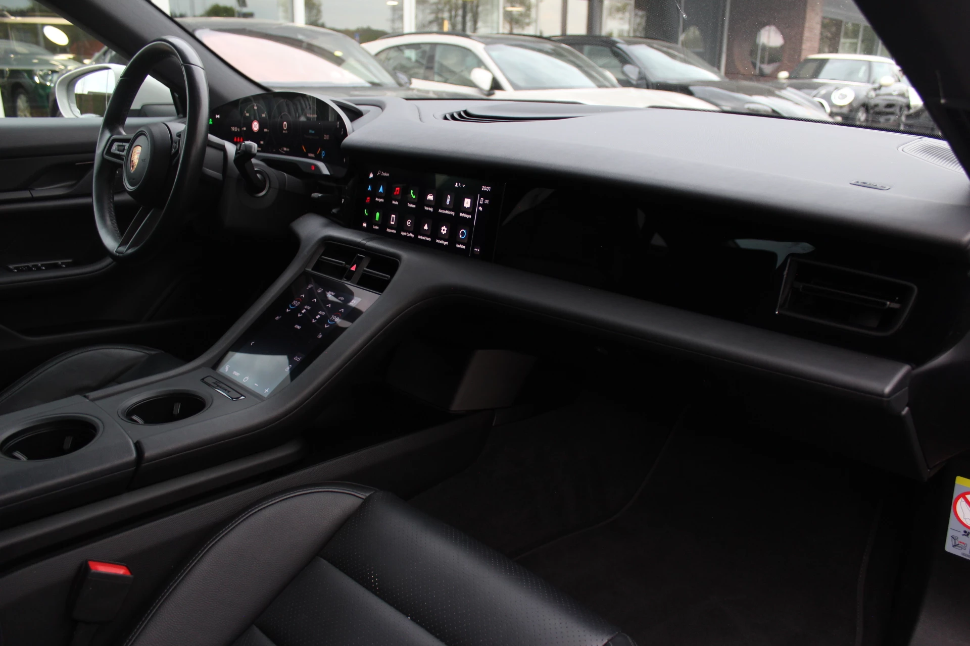 Hoofdafbeelding Porsche Taycan