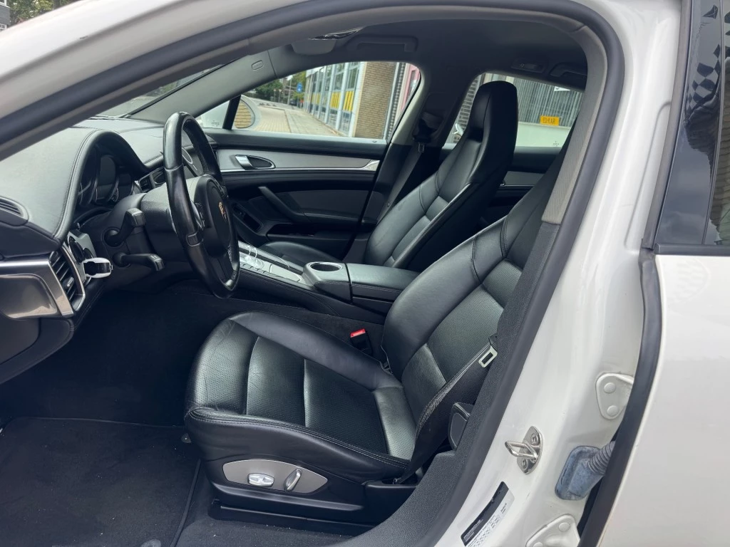 Hoofdafbeelding Porsche Panamera
