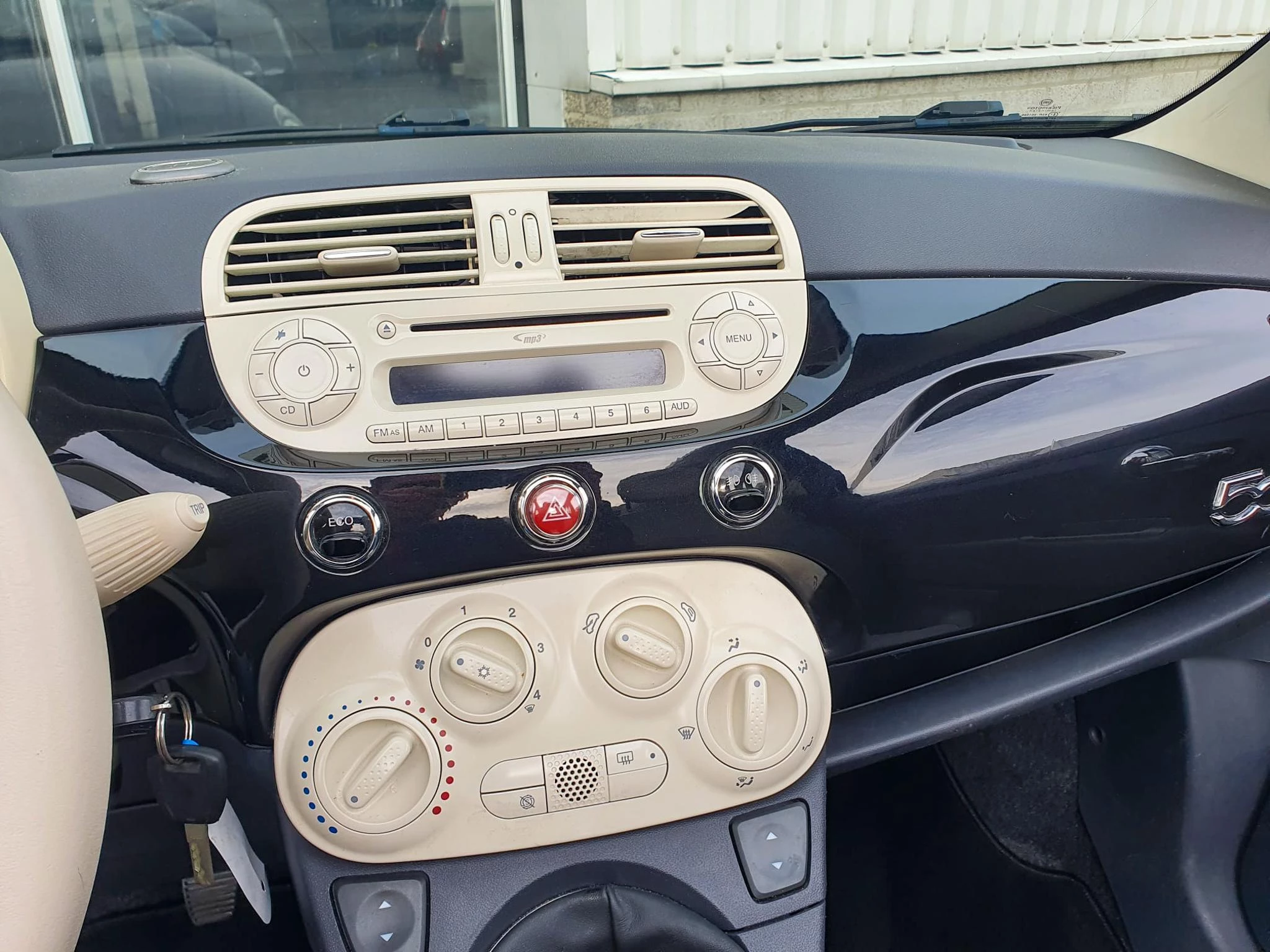Hoofdafbeelding Fiat 500C