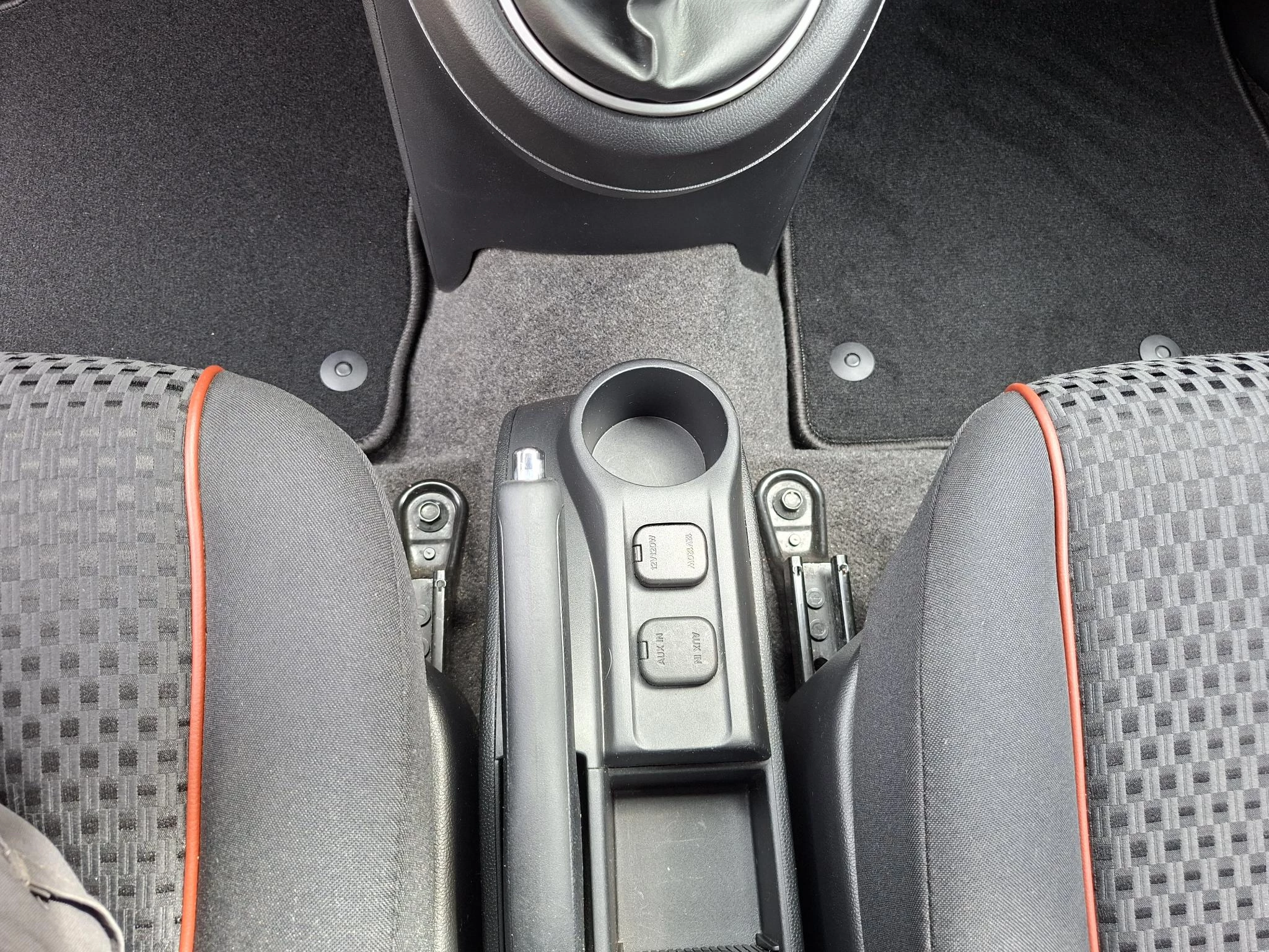 Hoofdafbeelding Mazda 2