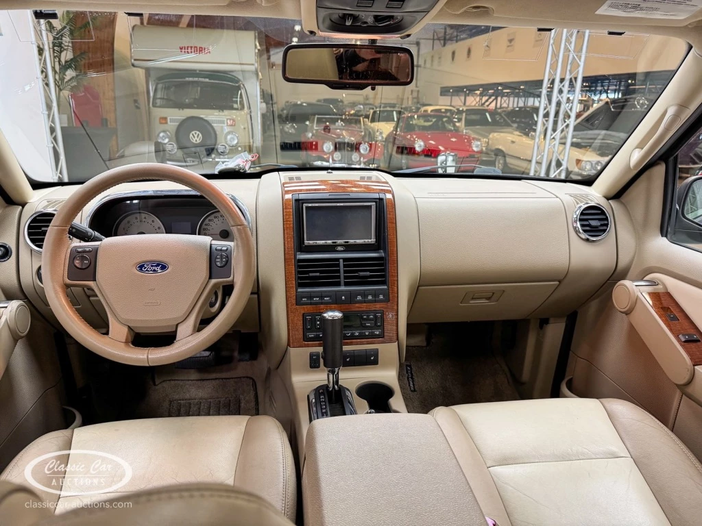 Hoofdafbeelding Ford Explorer