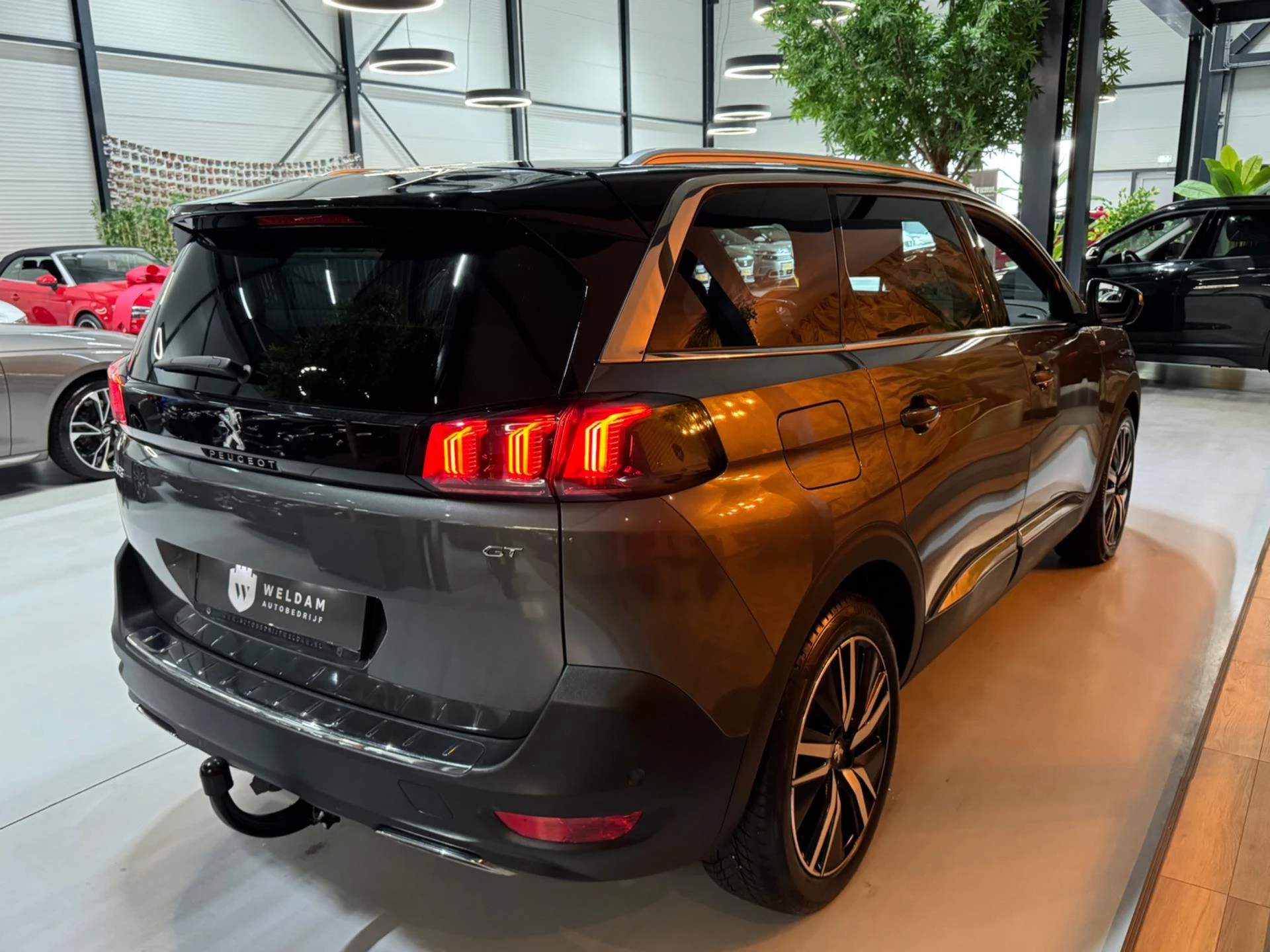 Hoofdafbeelding Peugeot 5008