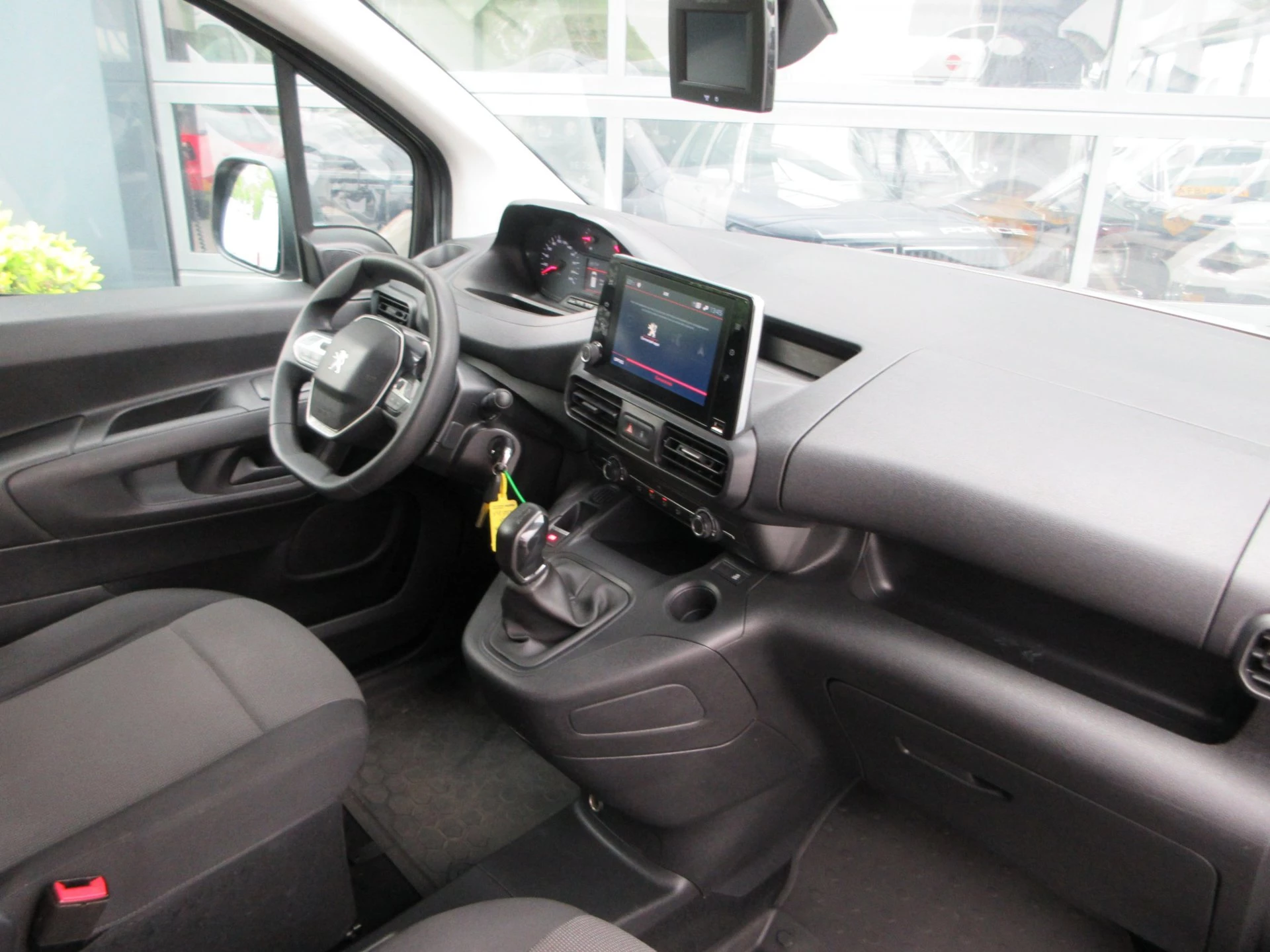 Hoofdafbeelding Peugeot Partner