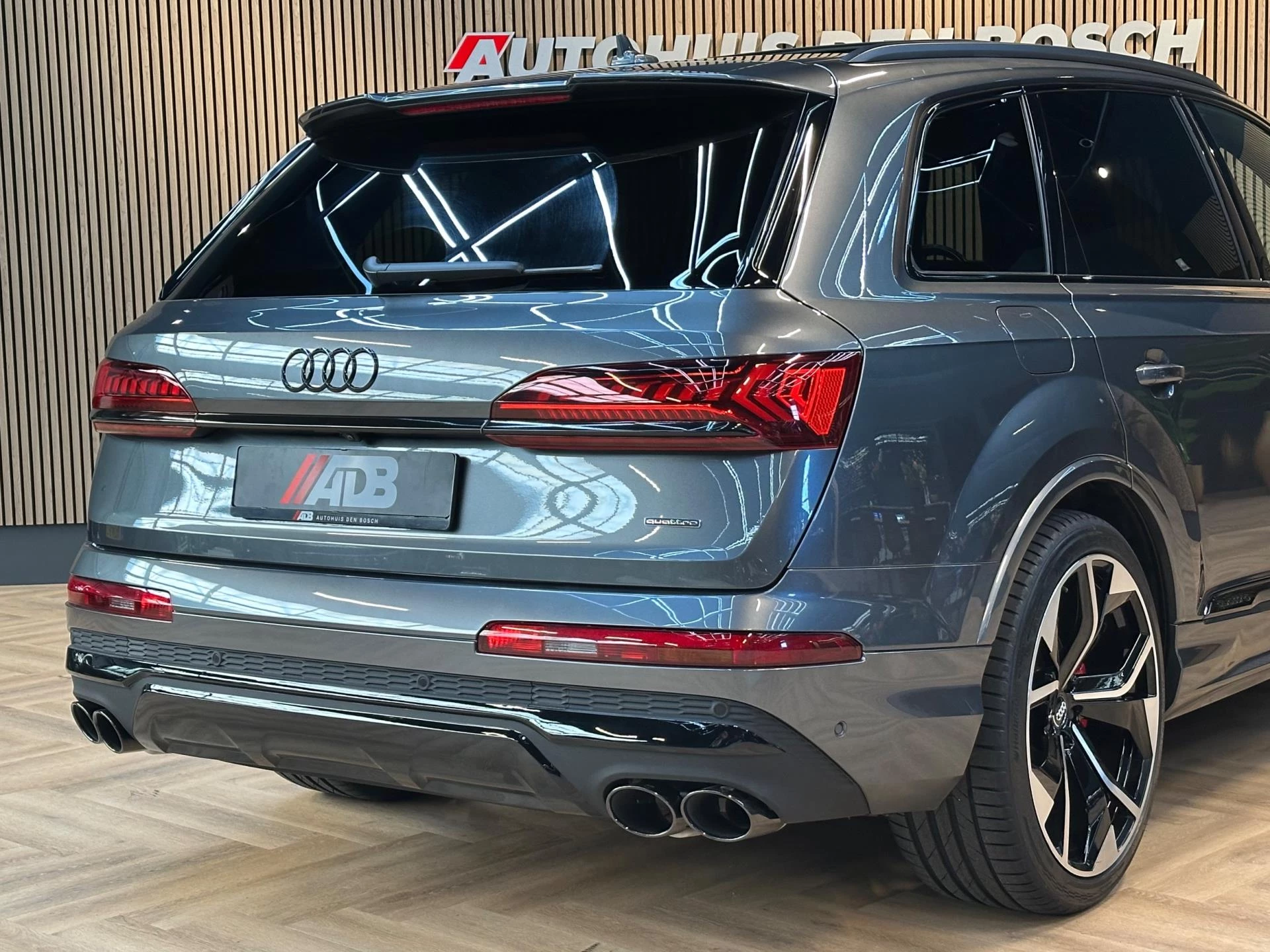 Hoofdafbeelding Audi Q7