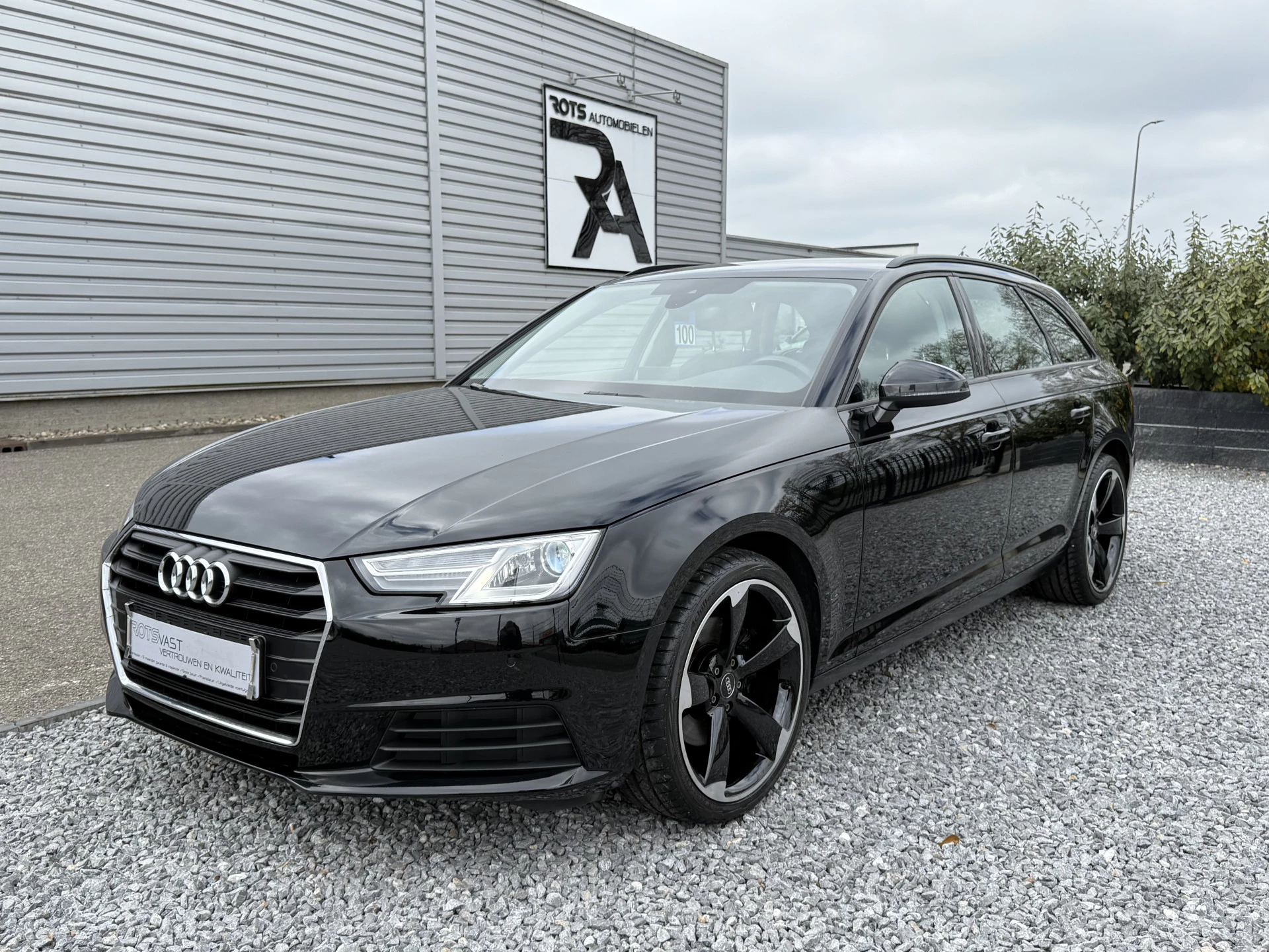 Hoofdafbeelding Audi A4