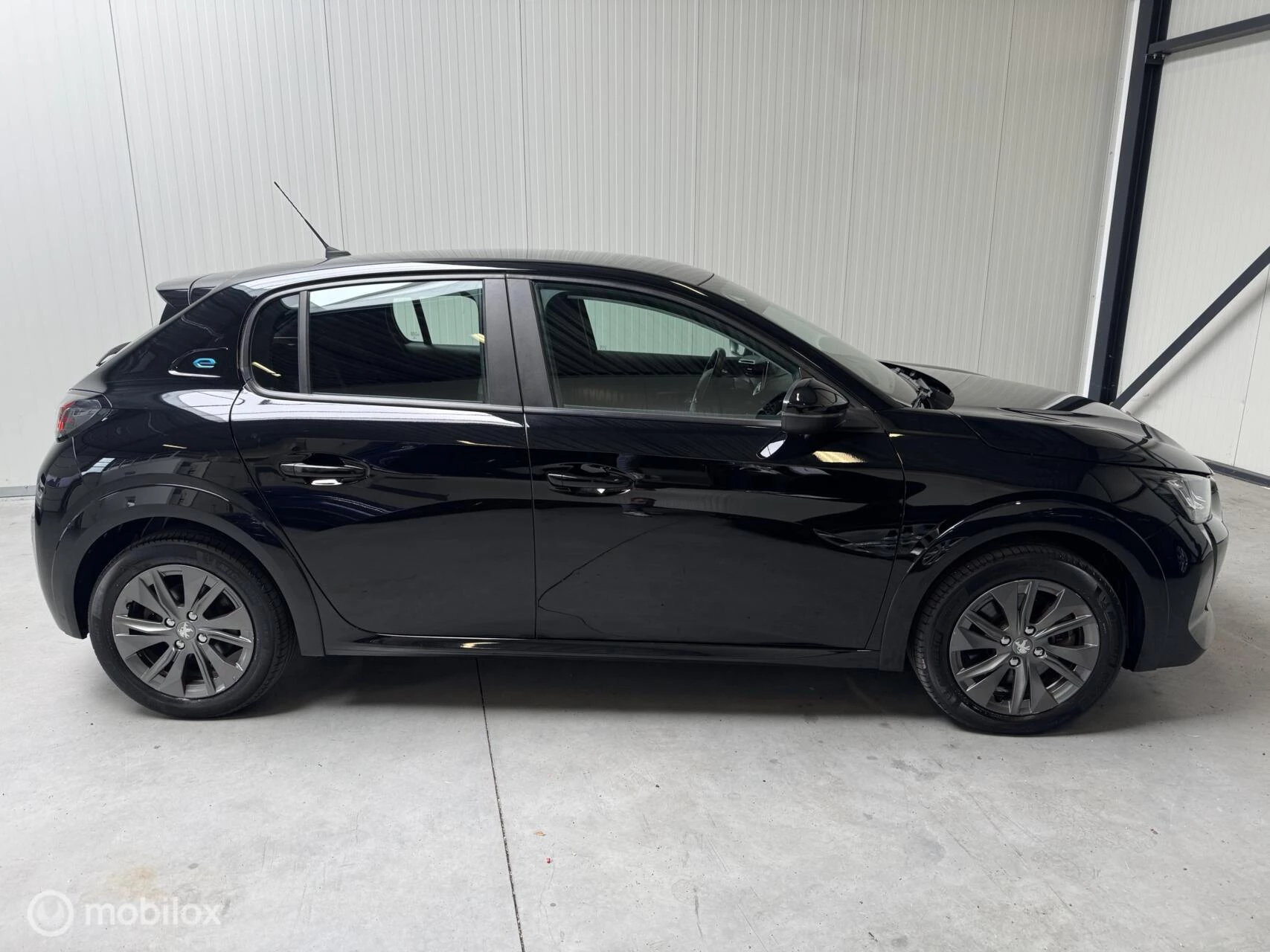 Hoofdafbeelding Peugeot e-208
