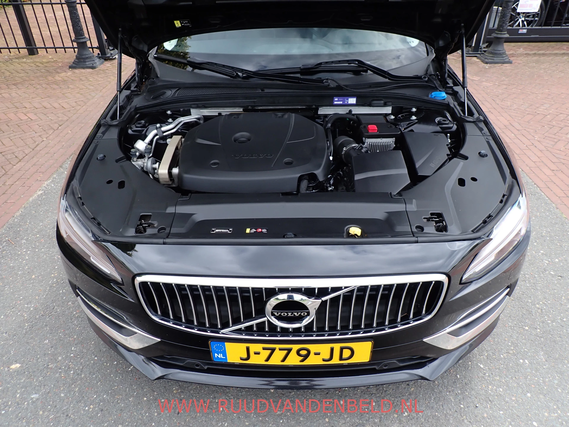 Hoofdafbeelding Volvo V90