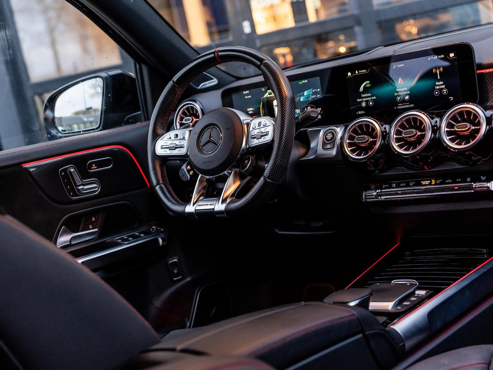 Hoofdafbeelding Mercedes-Benz GLB