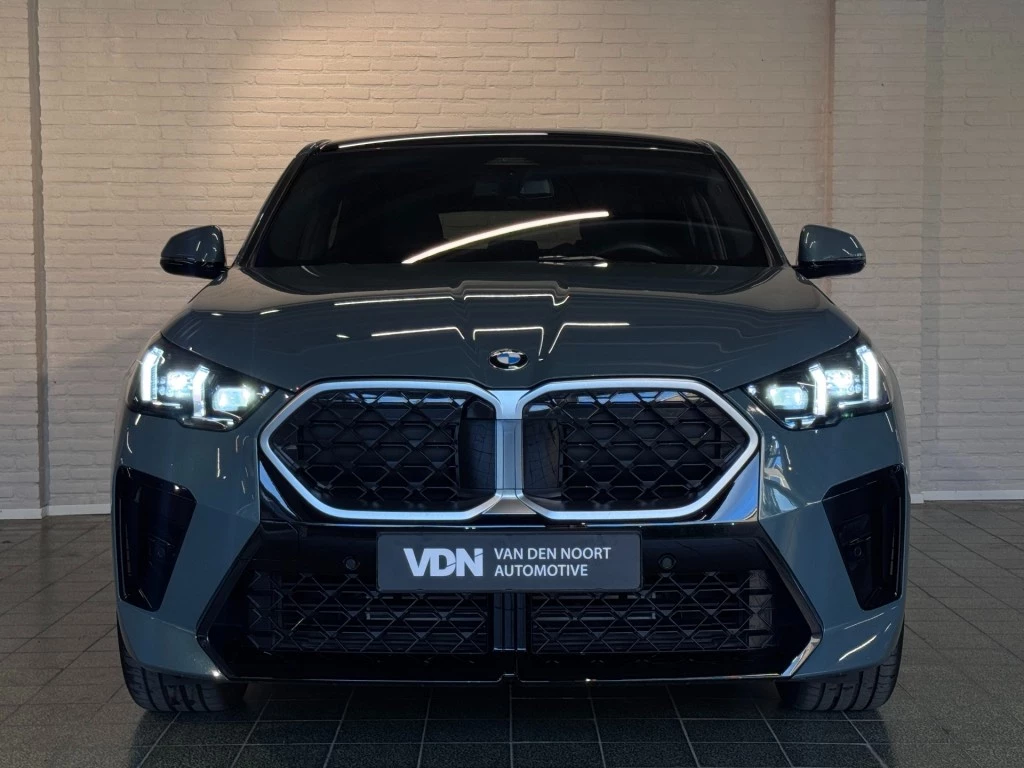 Hoofdafbeelding BMW X2