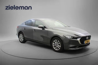 Mazda 3 2.0 e-SkyActiv-G M Hybrid Comfort - Carplay, Navi, Camera, Stoel/Stuur verw. PDC
