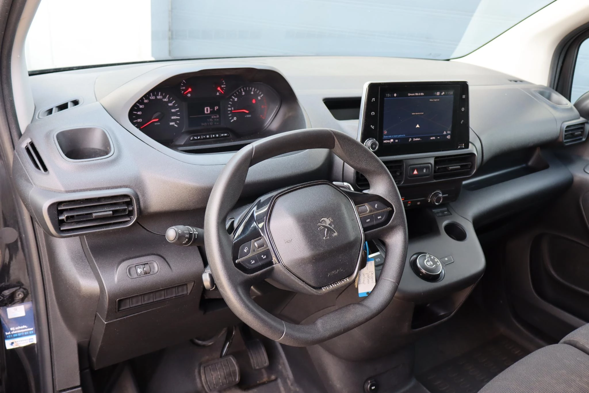 Hoofdafbeelding Peugeot Partner