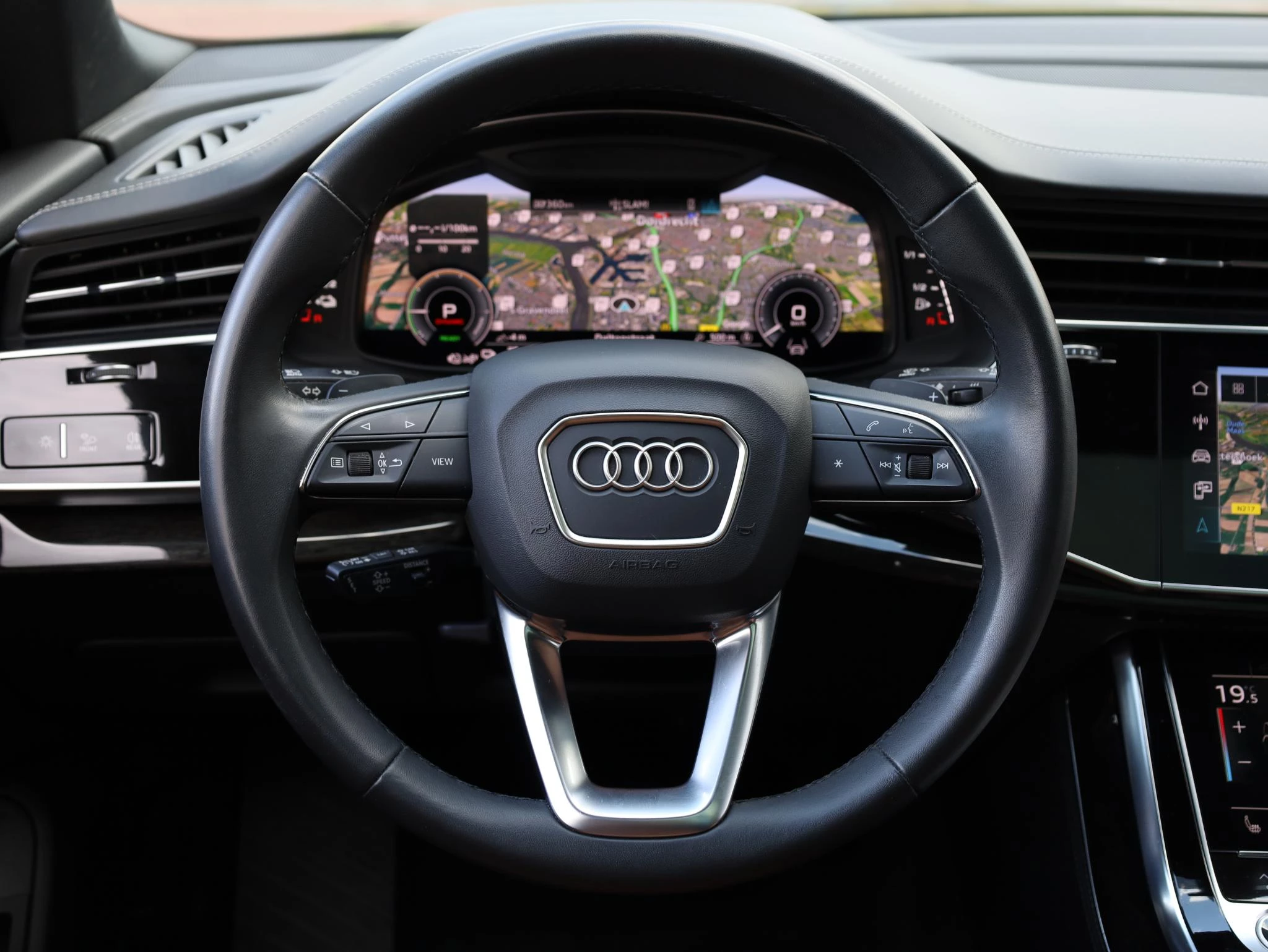 Hoofdafbeelding Audi Q8